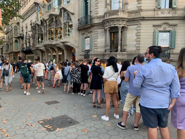En Barcelona, ​​el Passeig de Gracia suplanta a los Campos Elíseos