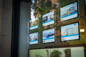 Paga tu alojamiento en Madrid sin vivir allí