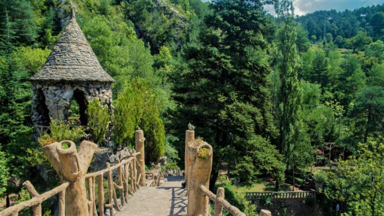 Escapada a Cataluña: un pueblo de Gaudí