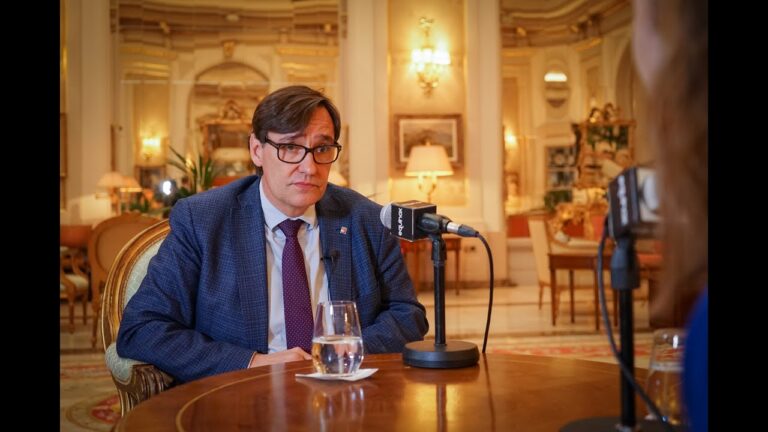 Salvador Illa, nuevo presidente de Cataluña: 10 cosas que no sabías