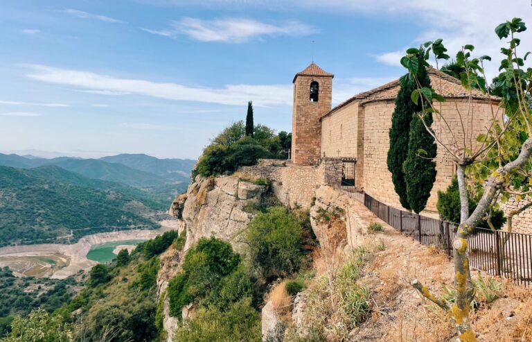 Estos pueblos de Cataluña que ya no deberías visitar