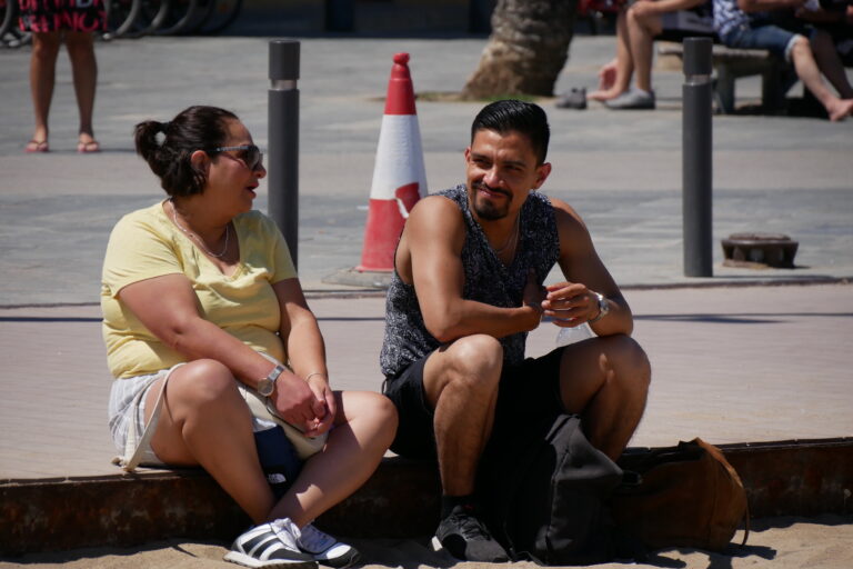 Franceses en Barcelona desde hace años, pero todavía extranjeros: la barrera del idioma