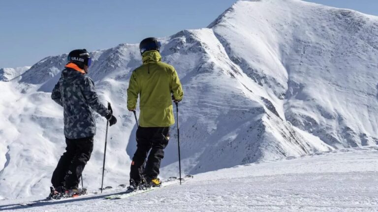 En las estaciones de esquí catalanas reinventate para deslizarte mejor