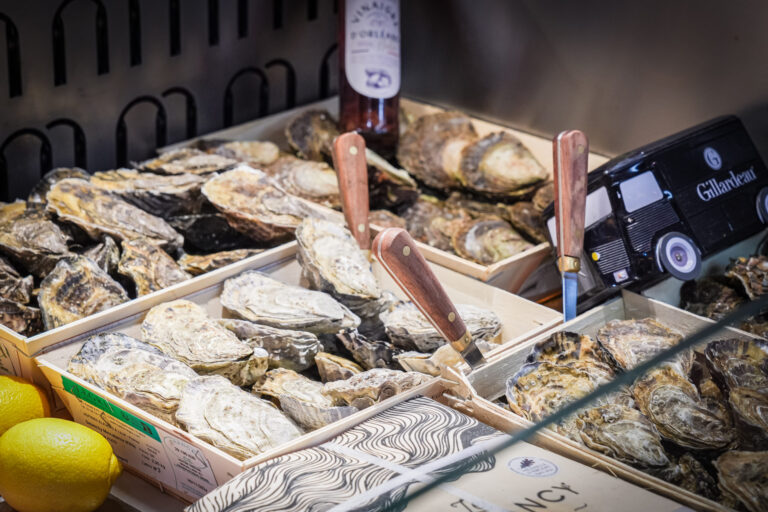 En Barcelona, ​​ostras, buen pescado y mariscadas a la francesa