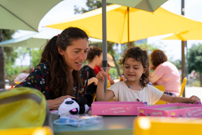 PMA: ¿Por qué los franceses continúan haciendo bebés en Barcelona?