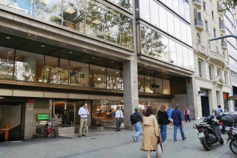 ¿La expatriación en España acelera el ascensor social?