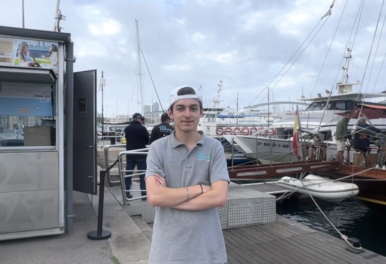 «En español, chupo»: el ingenioso de los jóvenes estudiantes franceses en Barcelona