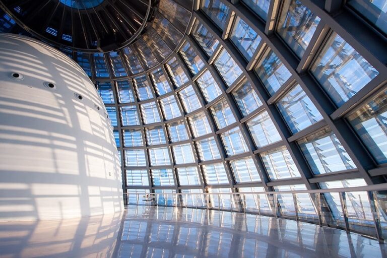 Desde «Suppository» hasta Cult Skyscraper: la Torre Glòries celebra su vigésimo aniversario en Barcelona