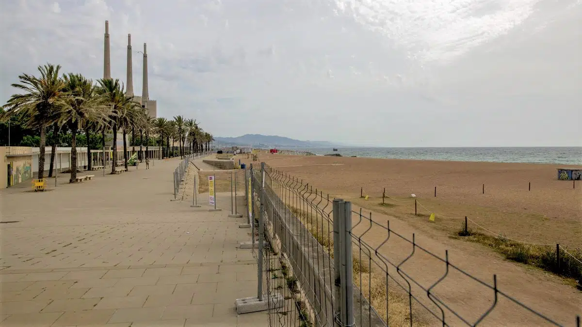Los 7 lugares más feos de Barcelona 21 Playas de Barcelona