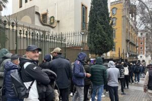 El negocio clandestino que atrapa a los inmigrantes indocumentados en España