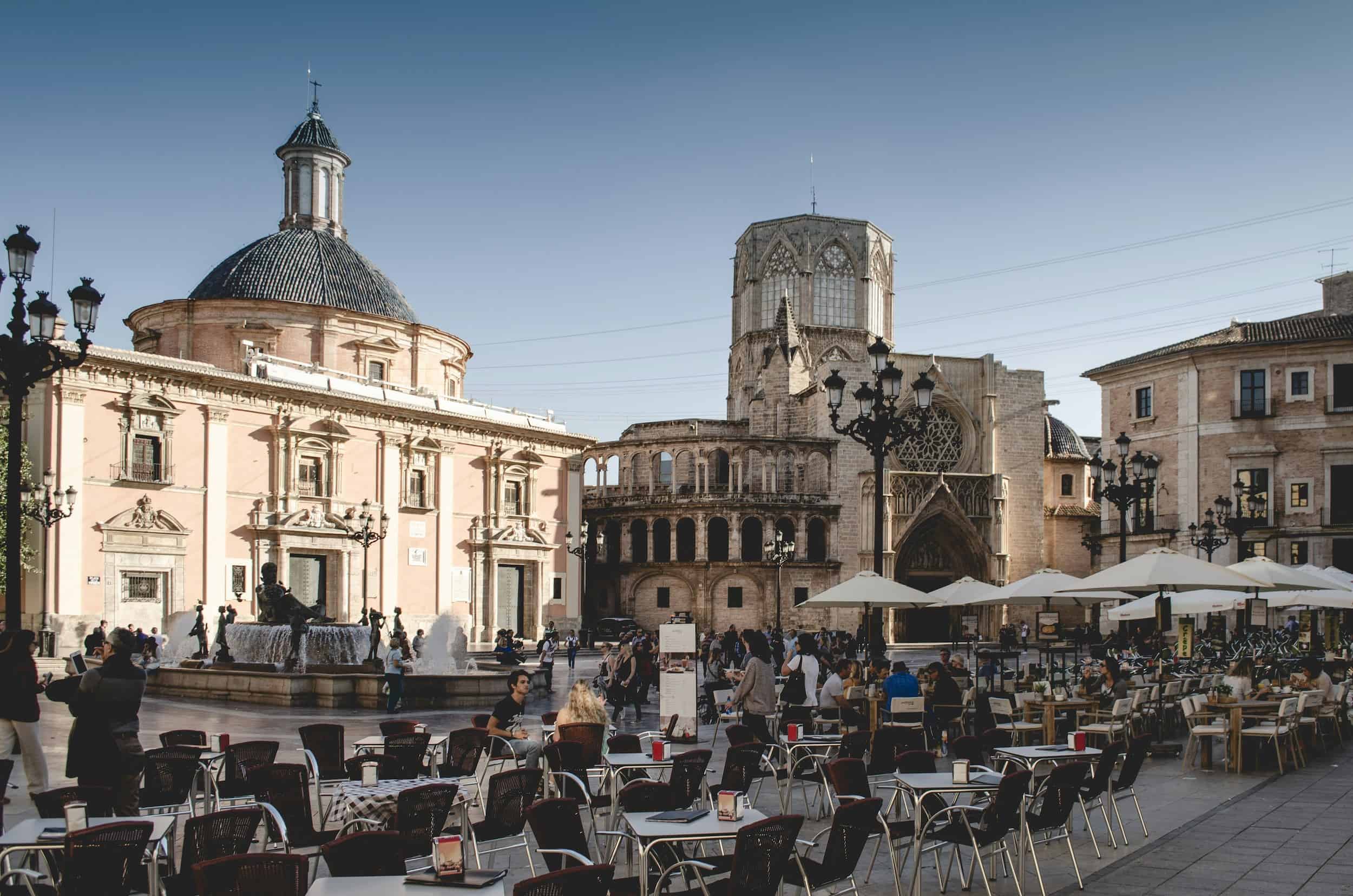 Inmobiliaria en España: las regiones favoritas de los franceses para una segunda residencia 4 centro de valencia españa