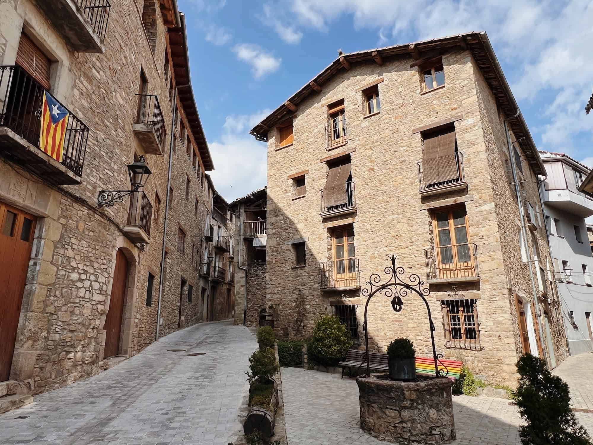 pueblo cataluña