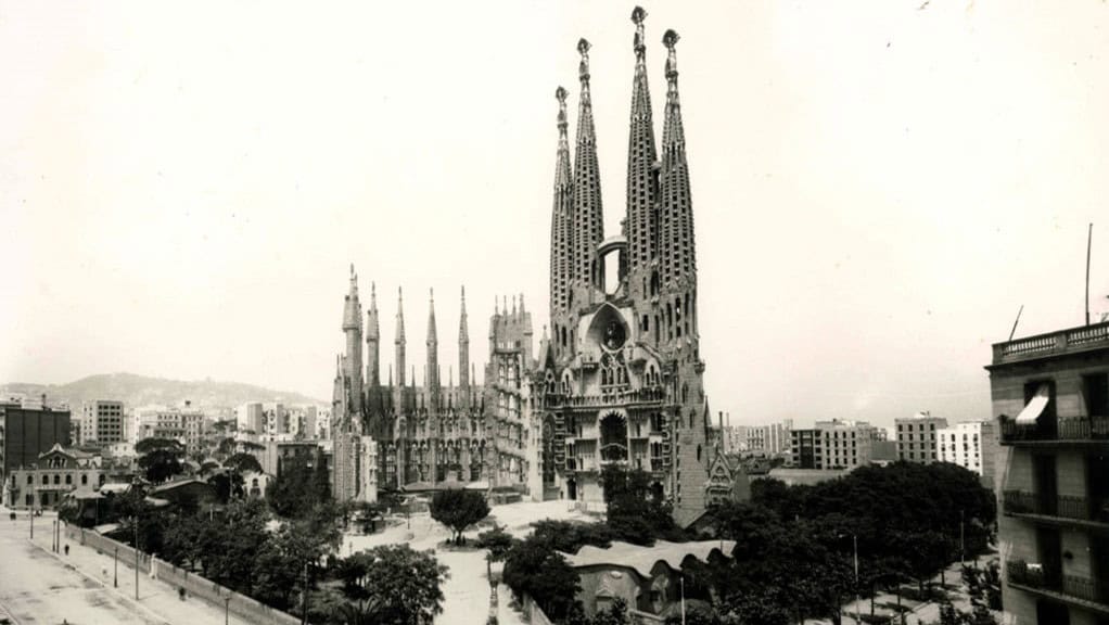 historia de la sagrada familia