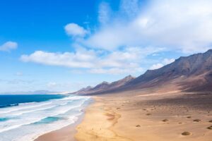 Agua turquesa y arena clara: esta cala española es la segunda playa más bonita de Europa