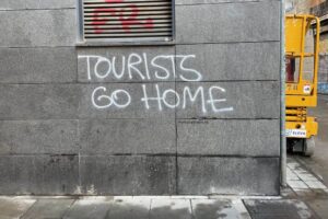 Las estrategias de Barcelona para evitar a los turistas
