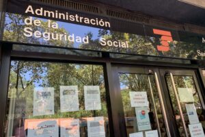 Traer a España a padres jubilados: salud, dependencia, costes, escollos a evitar