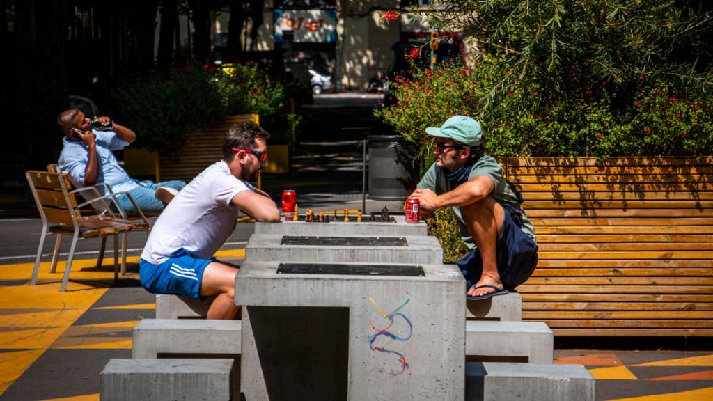 xavi calvo ambiente calle superilla sant antoni 2505201
