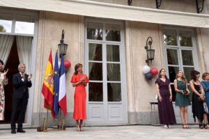 En Madrid, la embajada celebra la amistad franco-española y alerta contra el chauvinismo