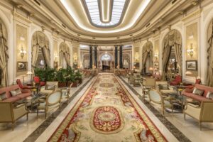 Este palacio centenario acaba de ser elegido el mejor hotel de Barcelona