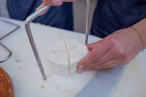En Barcelona, ​​Can Lecomte sublima quesos artesanales y platos de degustación a medida